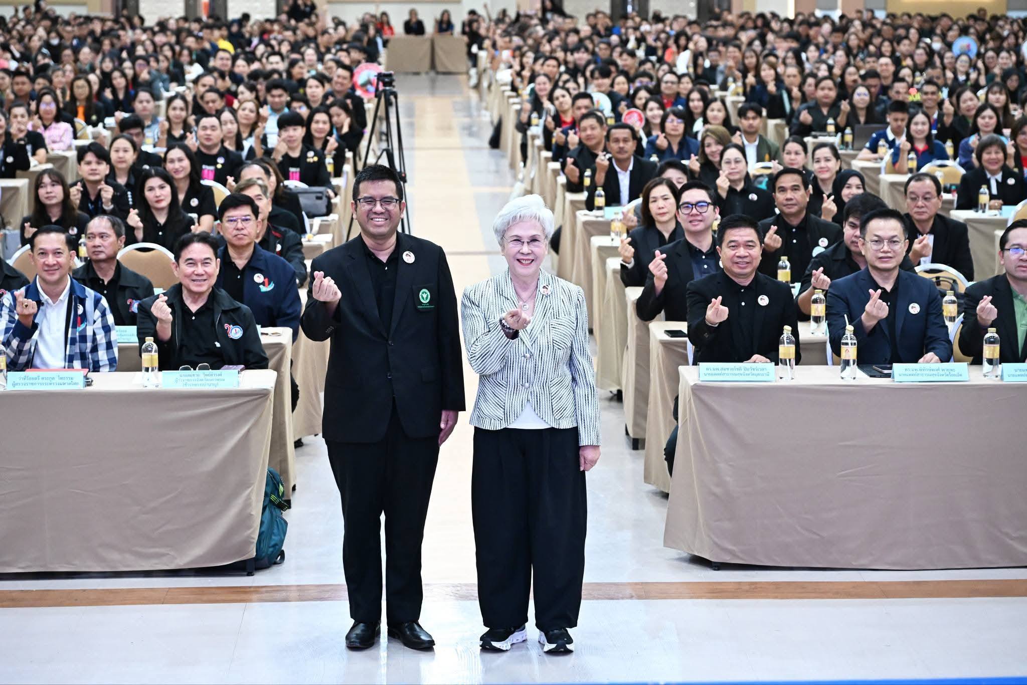 พช.นราธิวาส ร่วมสัมมนาเครือข่าย TO BE NUMBER ONE ประจำปี 2569 บูรณาการขับเคลื่อนพลังเยาวชนต้านภัยยาเสพติด สู่เป้าหมายชุมชนเข้มแข็งอย่างยั่งยืน
