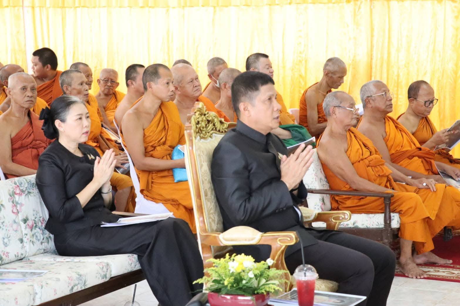 พช.นราธิวาส ร่วมพิธีสวดพระพุทธมนต์และเจริญจิตตภาวนาอุทิศถวายพระราชกุศลแด่สมเด็จพระนางเจ้าสิริกิติ์ พระบรมราชินีนาถ พระบรมราชชนนีพันปีหลวง (ครั้งที่ 4) มุ่งสืบสาน "พลังบวร" สู่ความร่มเย็นของชุมชน