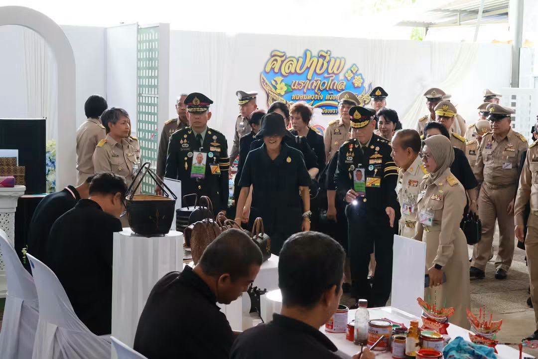 พช.นราธิวาส ร่วมเฝ้ารับเสด็จฯ สมเด็จพระกนิษฐาธิราชเจ้า ฯ เสด็จพระราชดำเนินทรงร่วมงานลองกอง งานศิลปาชีพและงานกระจูด ในงานของดีเมืองนรา ครั้งที่ 49 ประจำปี 2569